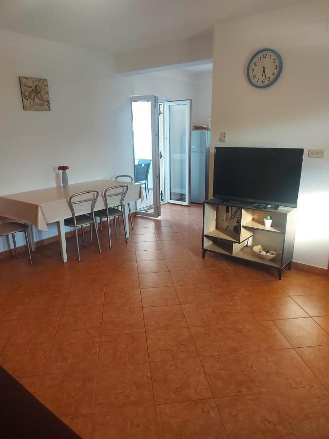 Apartmani Ciklic Dobropoljana Buitenkant foto
